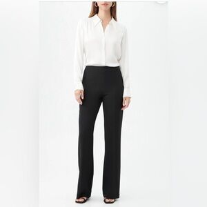 Trina Turk Black Flared Trousers Size 4 (30” Inseam) in excellent condition